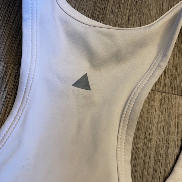 The Roam Tank - True North - Picture 5 of 5